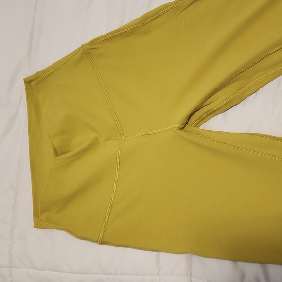 Lululemon Align HR - Picture 2 of 5